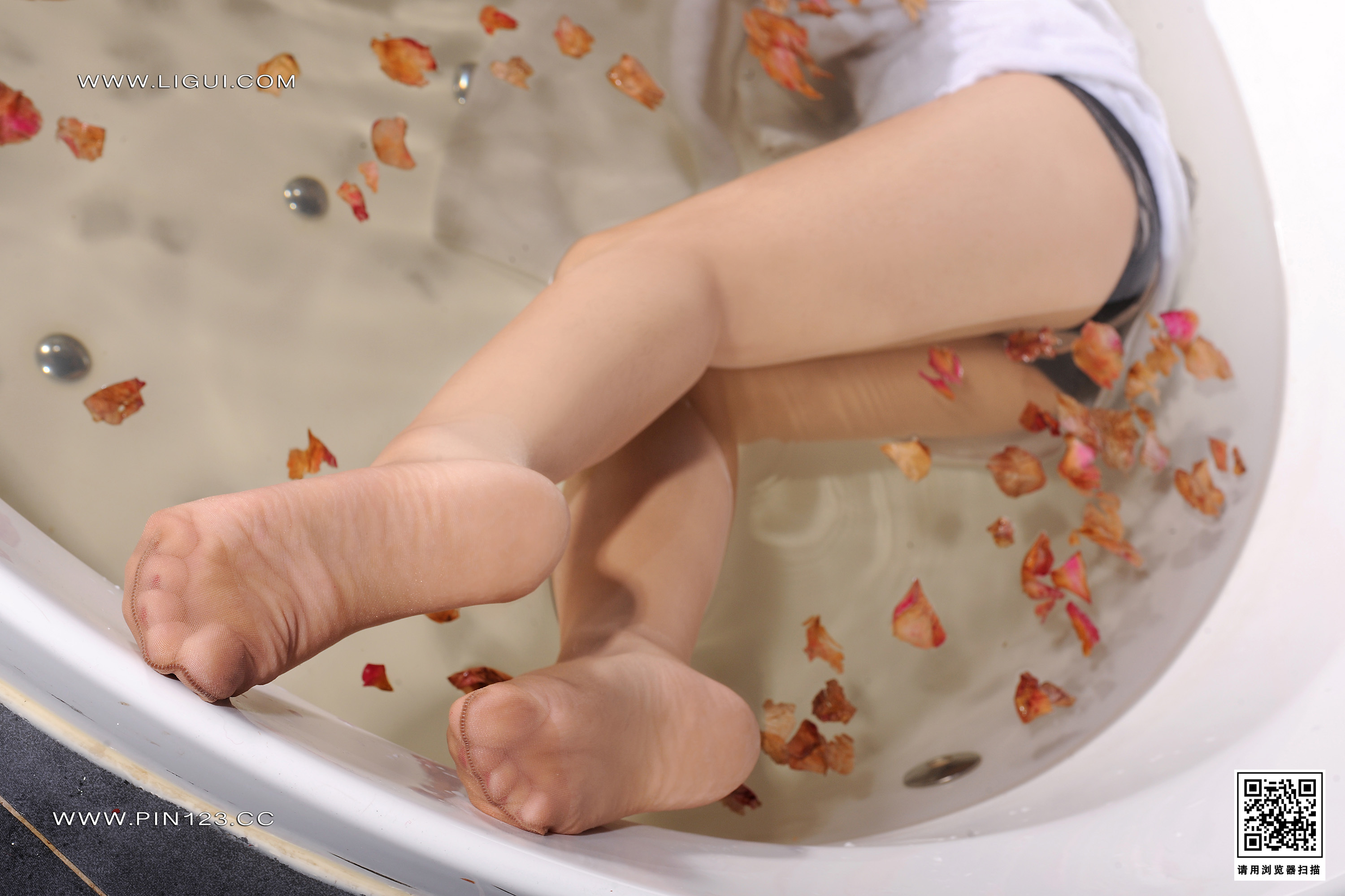 Ligui丽柜 2023.06.24 《丽柜典藏》 英子